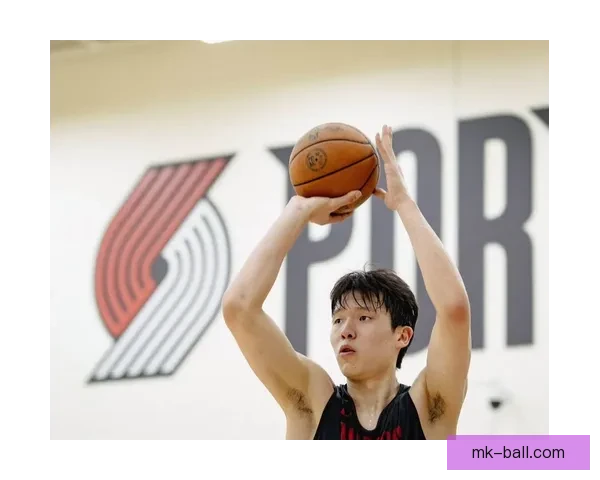 练级归来杨瀚森重返开拓者担纲内线核心再出发全力冲击新赛季荣耀征程